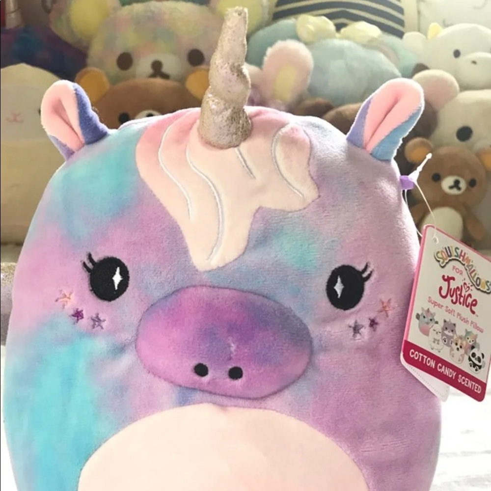 ISO: Starry 8” Justice Exclusive Squishmallow